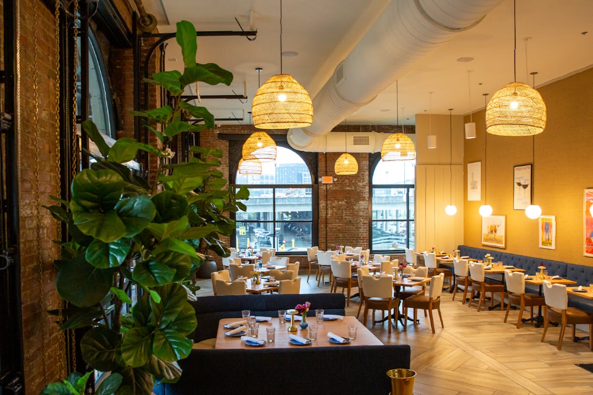 The Finch Nashville American Grill - open windows