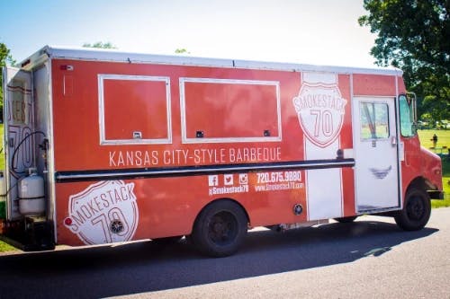 a picture of a food truck