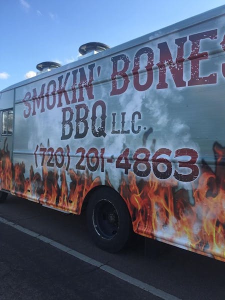 a picture of a food truck