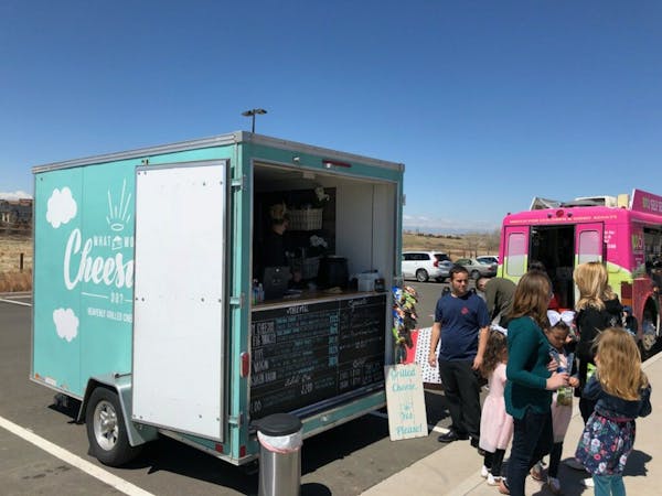 a picture of a food truck