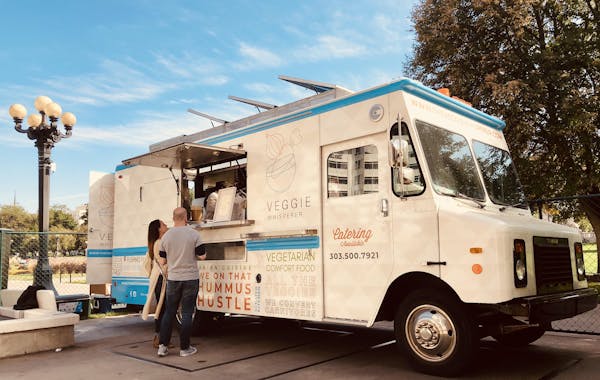 a picture of a food truck