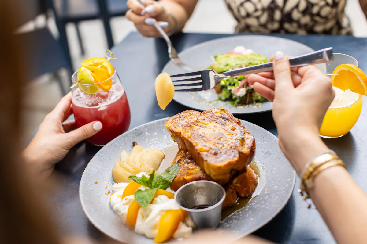 brunch at traveler's cart in montrose houston