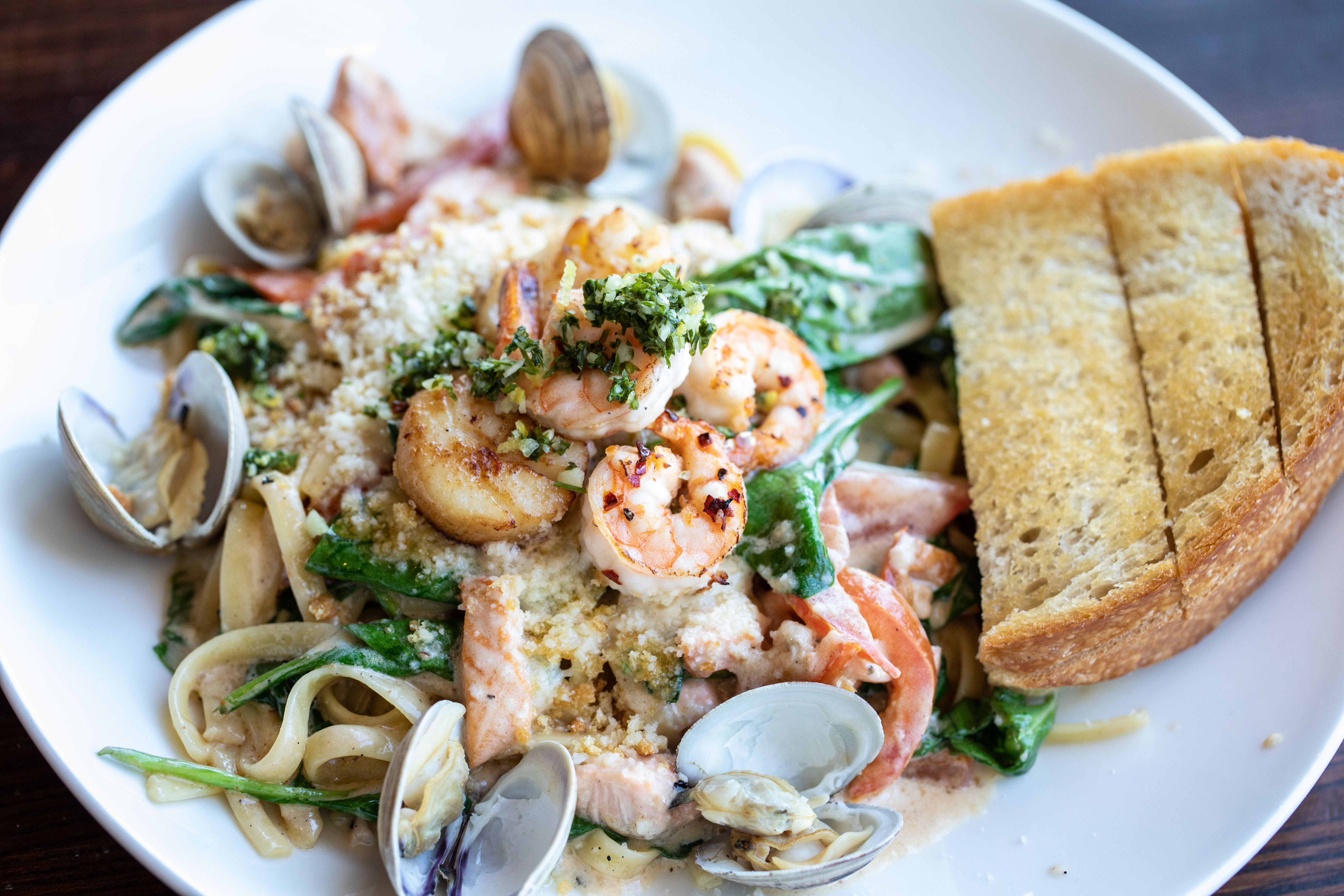 Burlingame CA Features Kincaid S In Burlingame CA   Q28L7AUmSgqFZlxuHErD Fettuccine Shellfish Burlingame 2018 Maass 