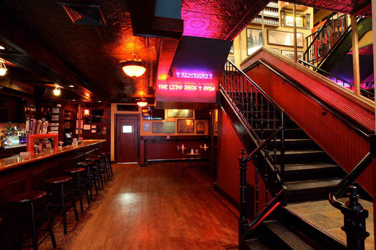Bar photo 1