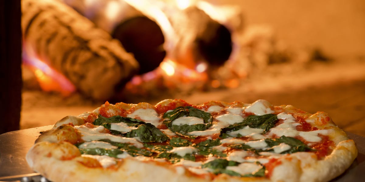 Menus Riggatti's Wood Fired Pizza in St. UT