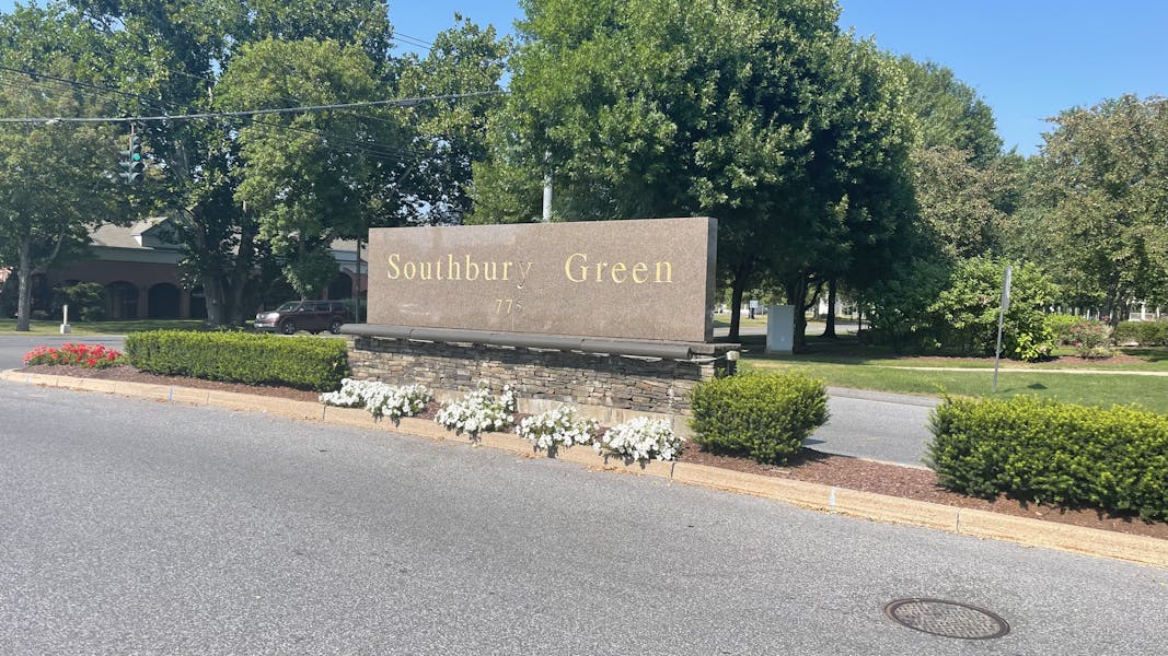 Hours & Locations Southbury & Oxford, CT Monty’s Downtown