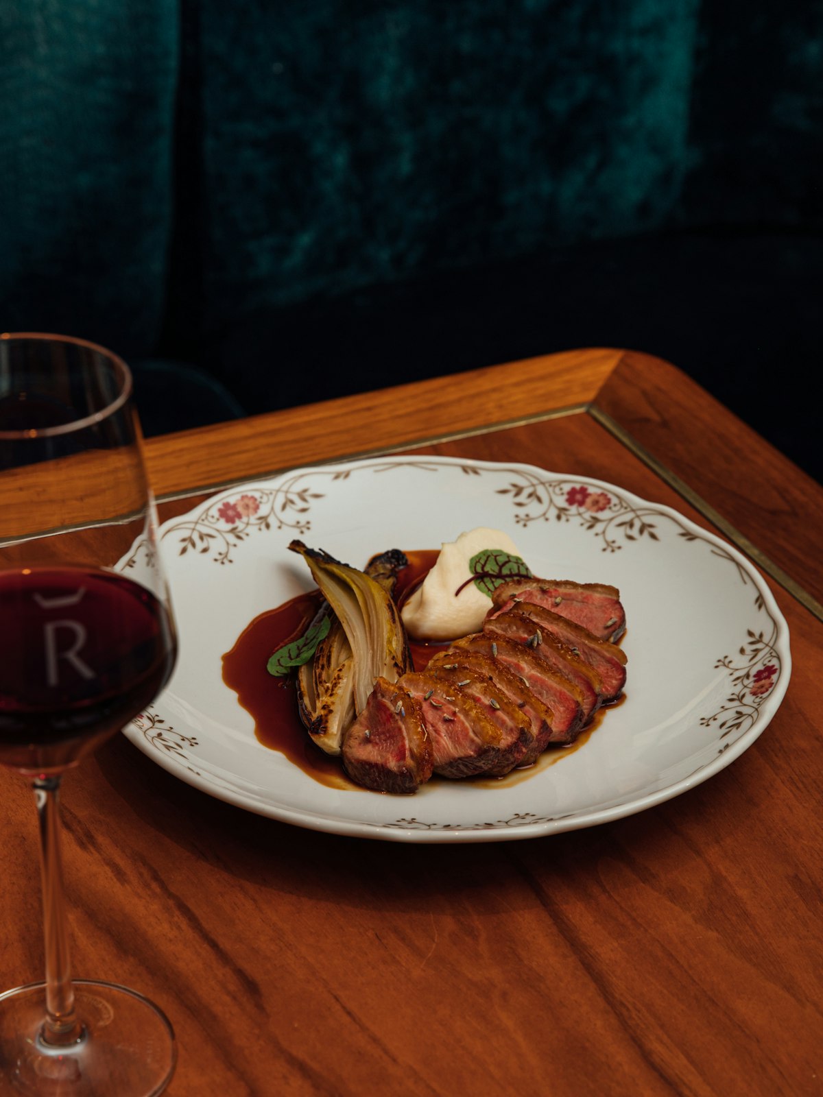 A REIGN dish