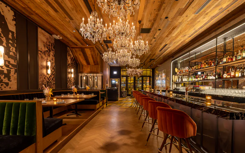 Bar photo 2