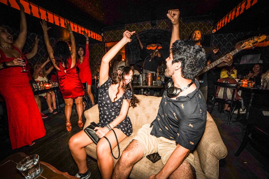 Friday DJ Bathtub Gin Bar in NY & CA