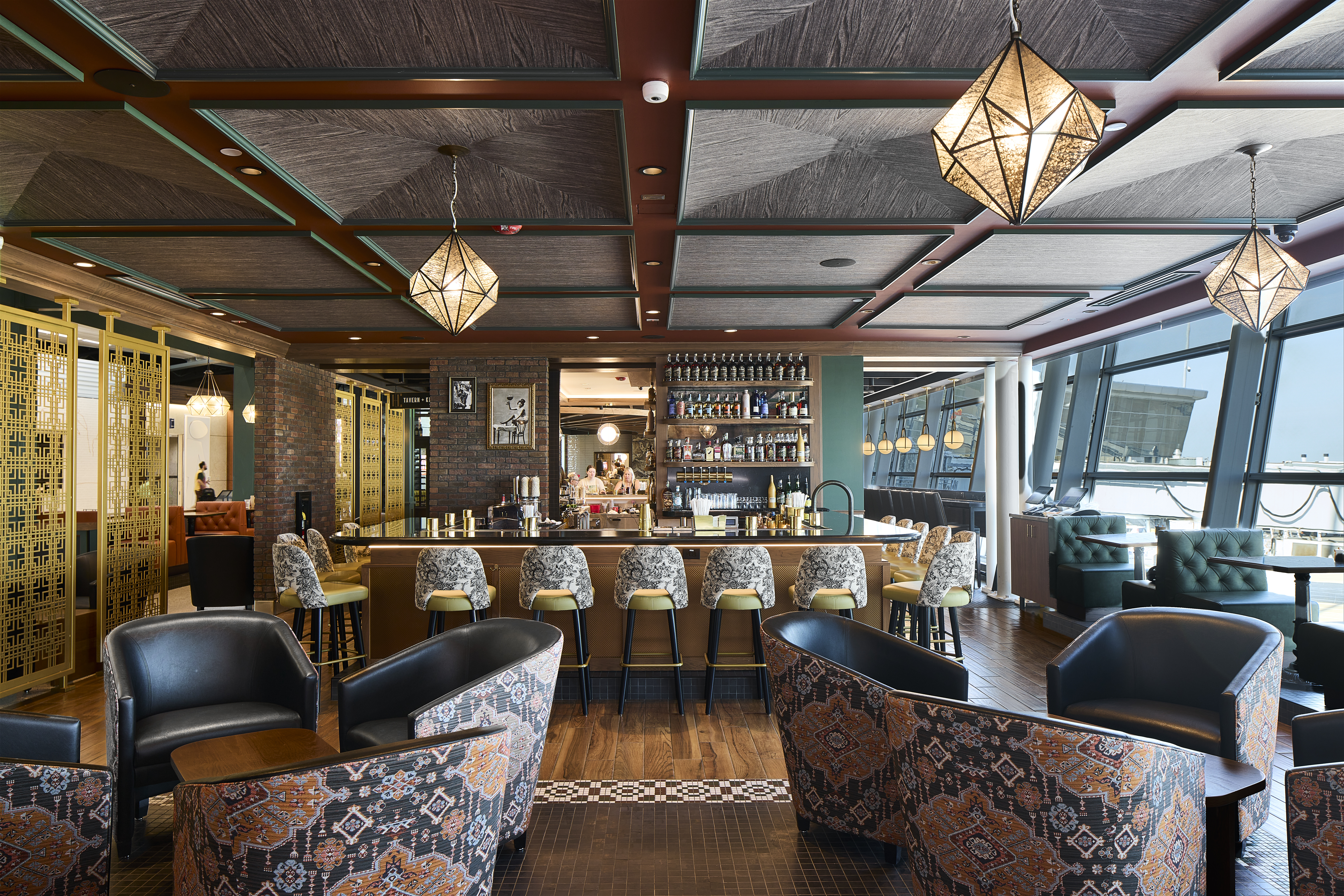 1933 Lounge + HC Tavern by St. Elmo