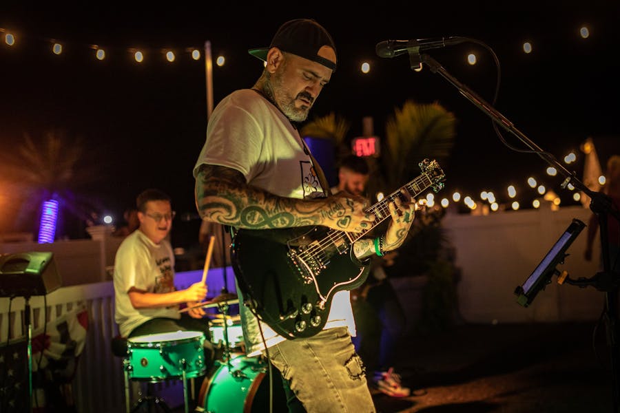 Entertainment Tavern on the Wharf in Plymouth, MA