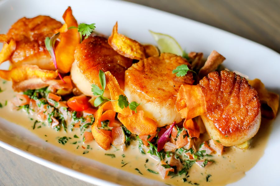 The Pros and Cons of Plated, Family Style, and Buffet Meals Daley