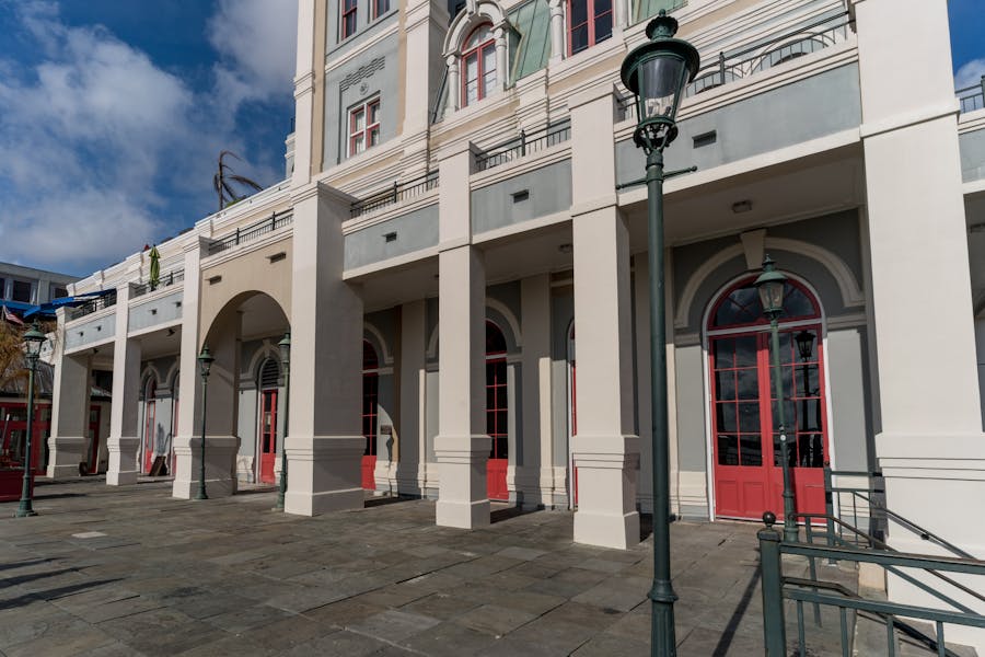 French Quarter Features Seafood Restaurant in the US