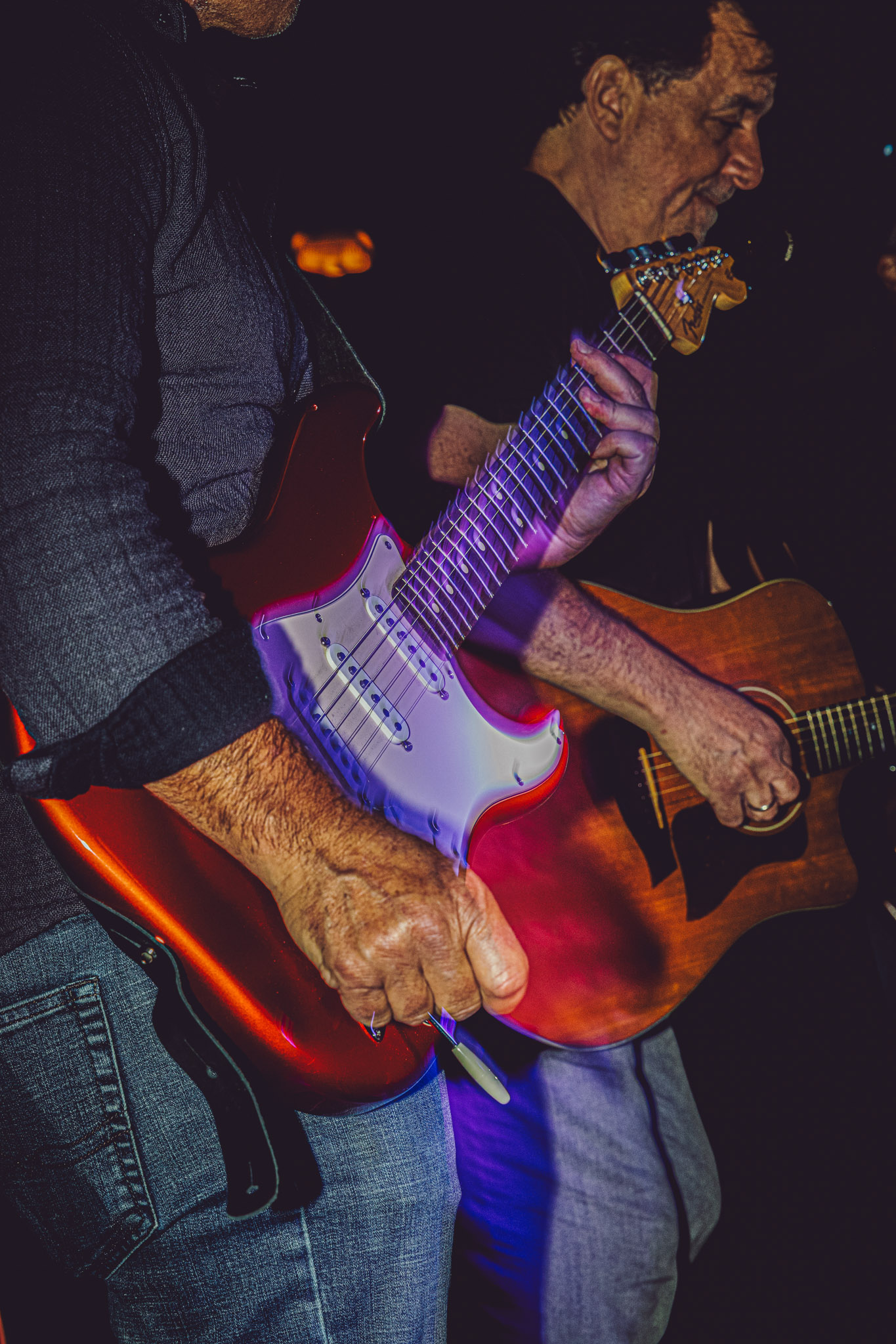 live music with guitarist