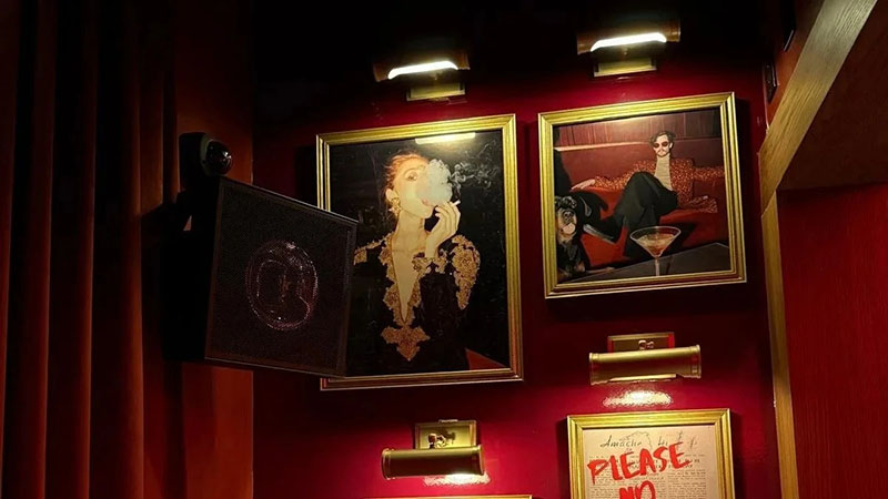 a framed pictures on a wall