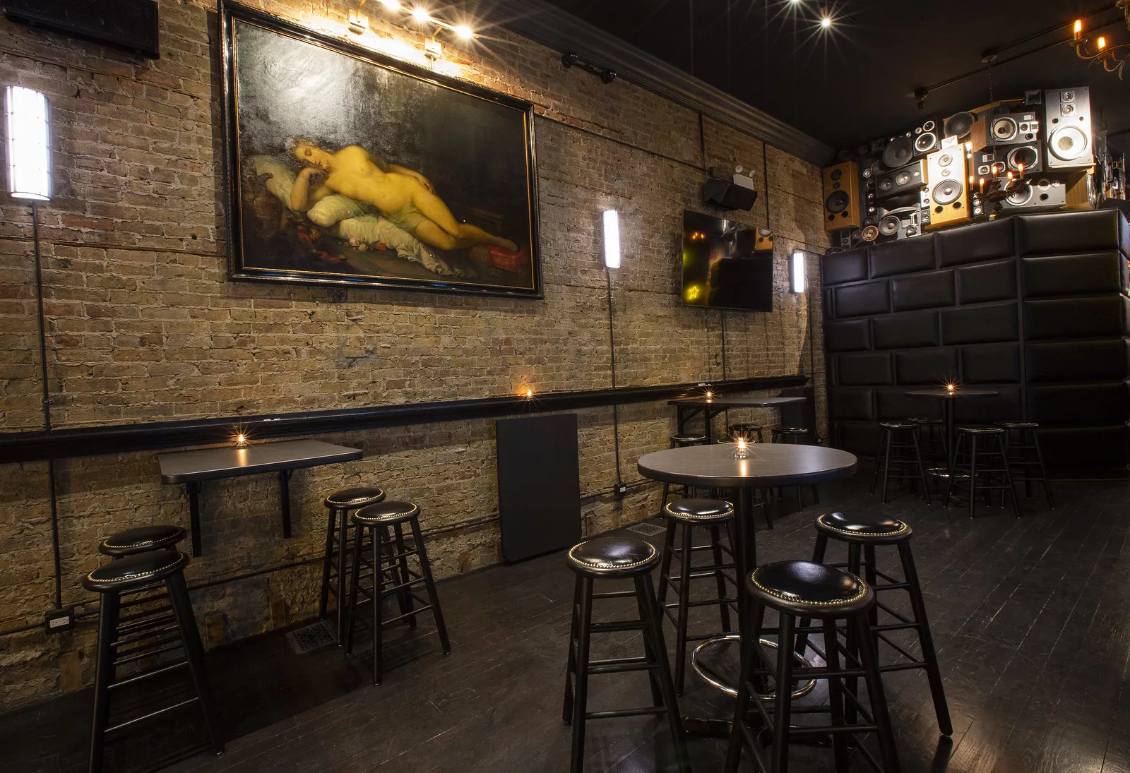 Bar photo 2