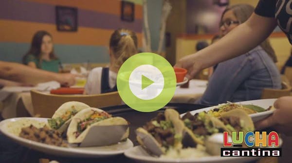 lucha cantina video image