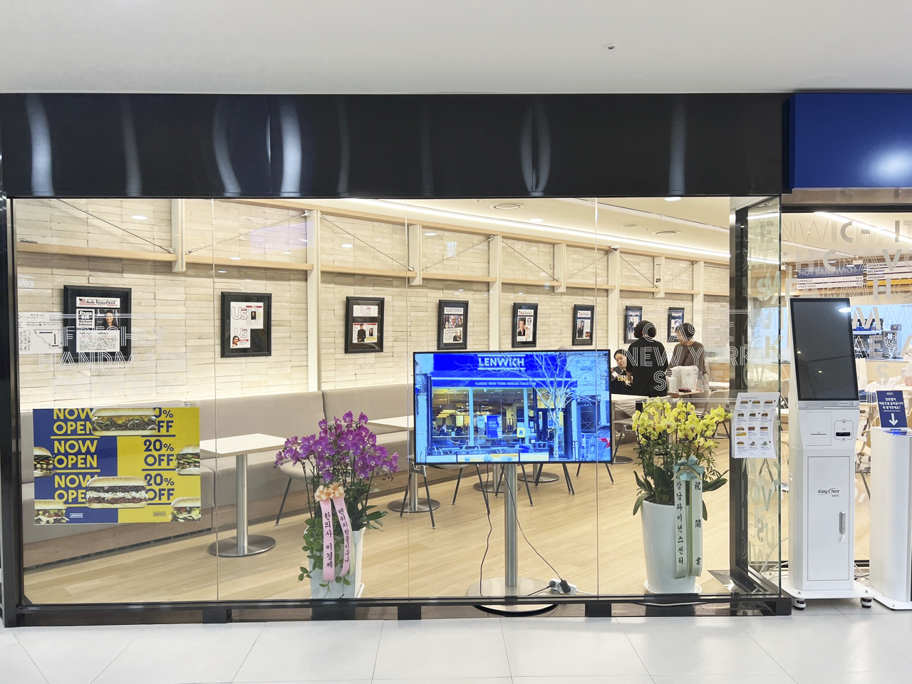 inside of Lenwich at Gangnam Seoul South Korea 