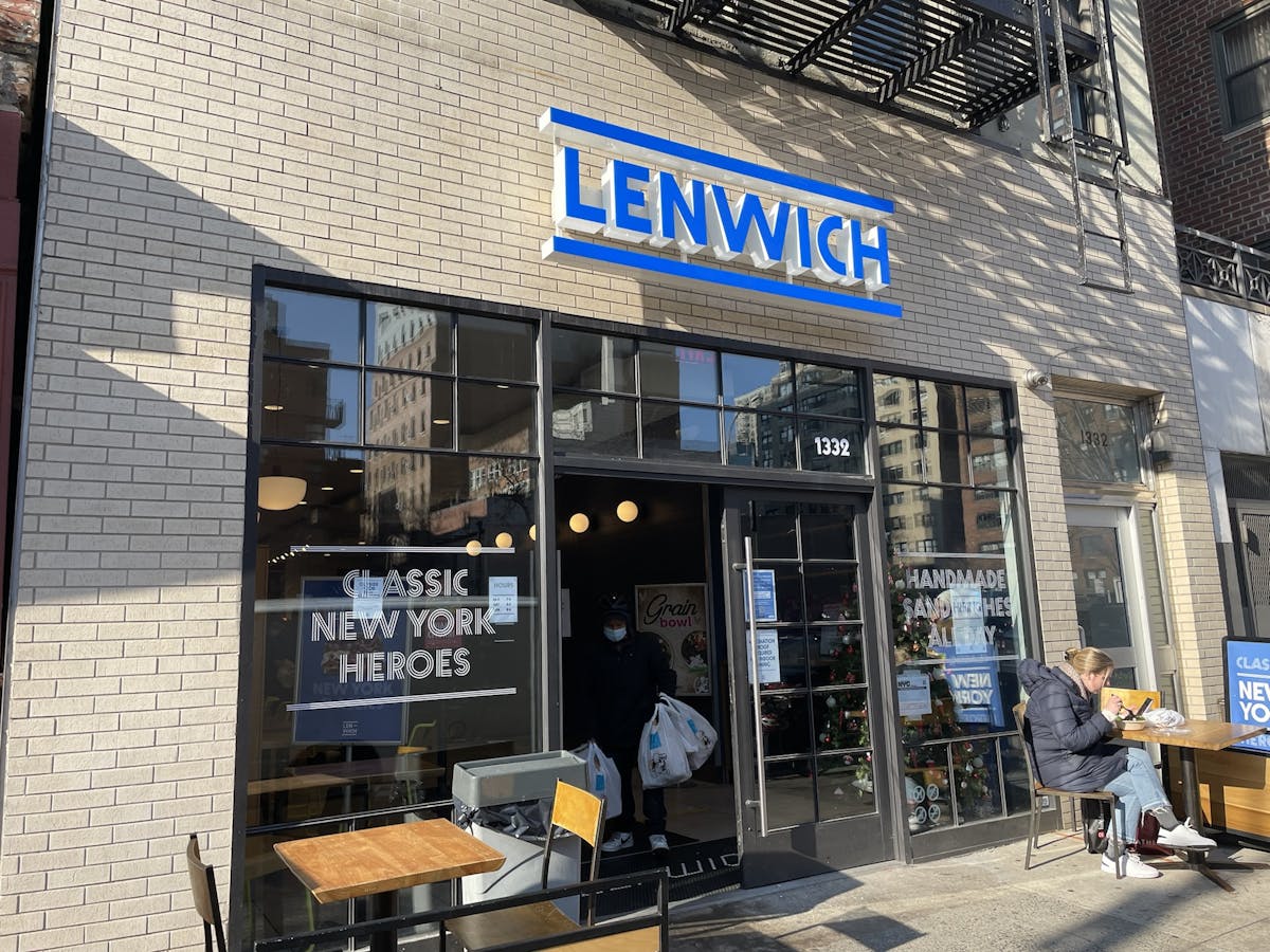 Lenwich 76 exterior