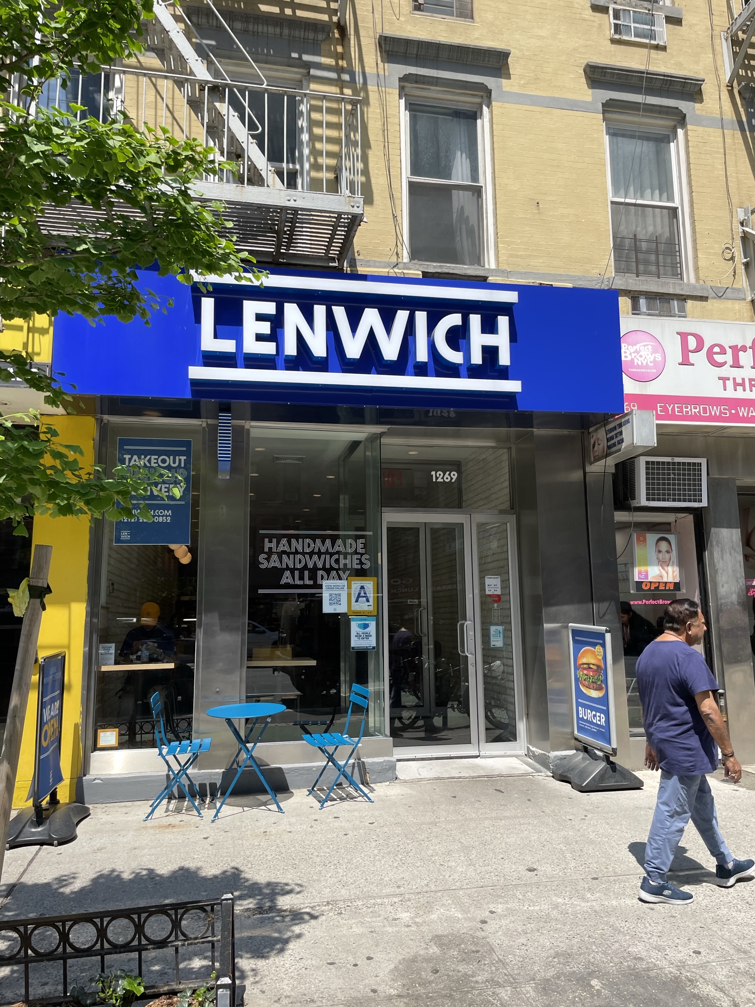 store front of Lenwich neat Lenox Hill 