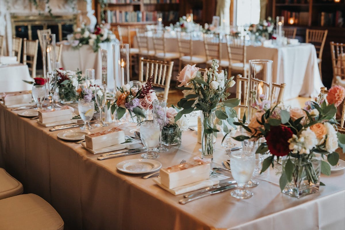 COLOR SCHEME FOR YOUR BOSTON WEDDING