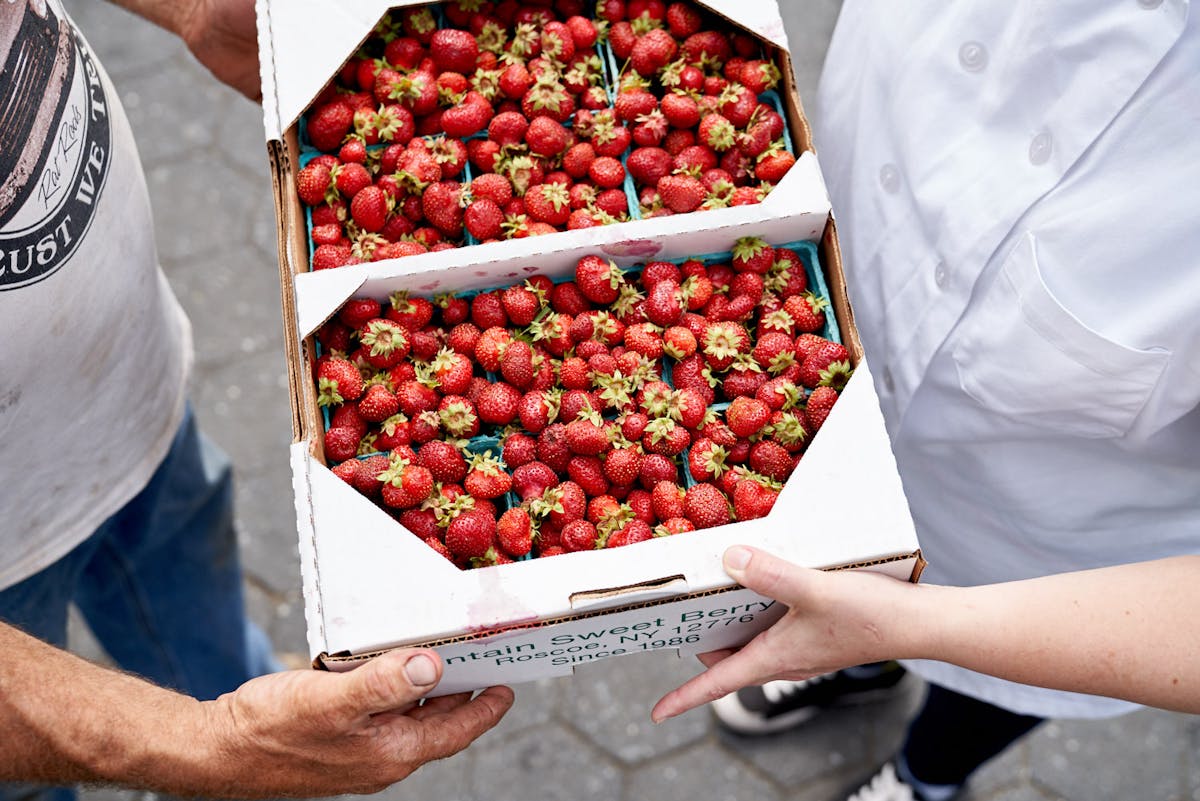 a box full of strawberries 