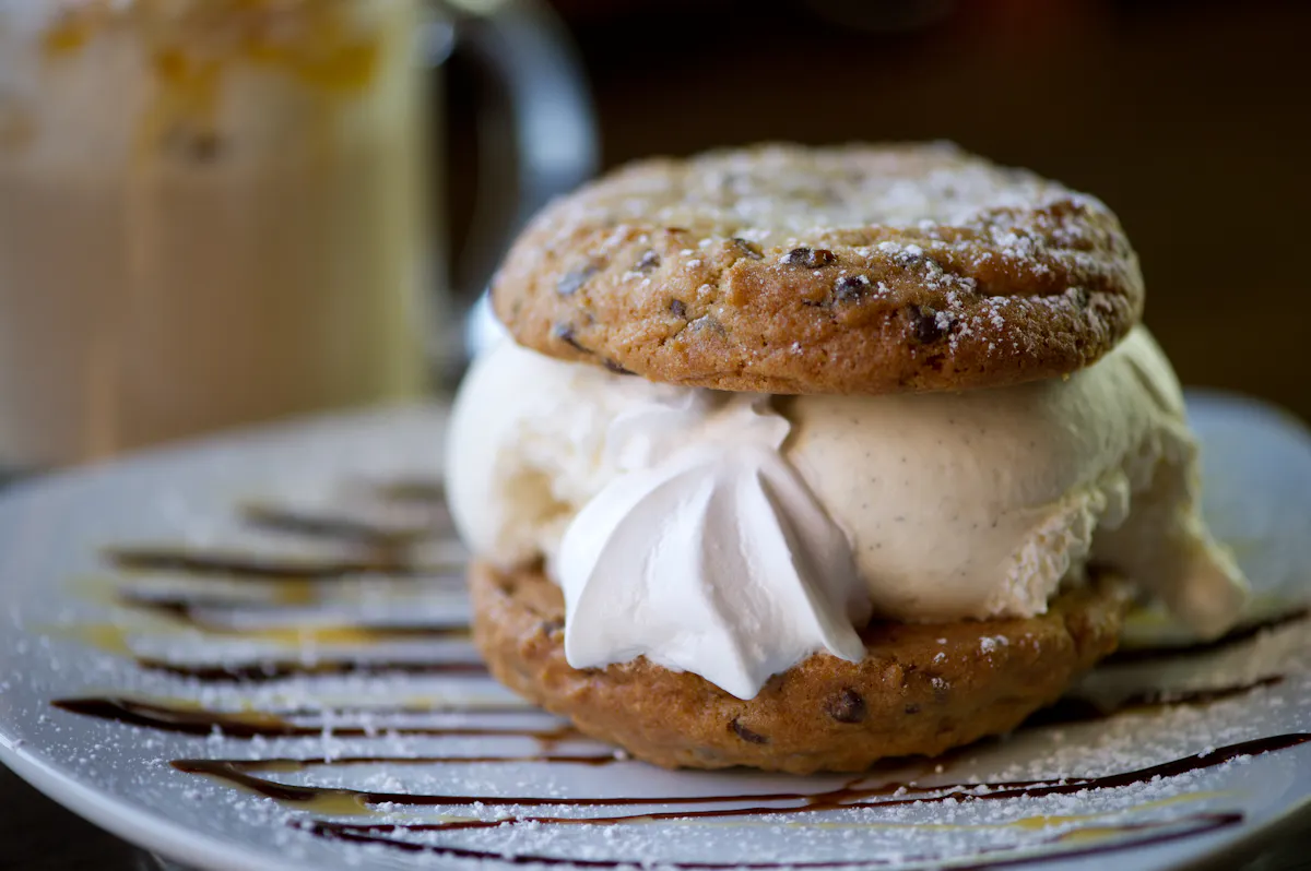 ice cream cookie sandwich