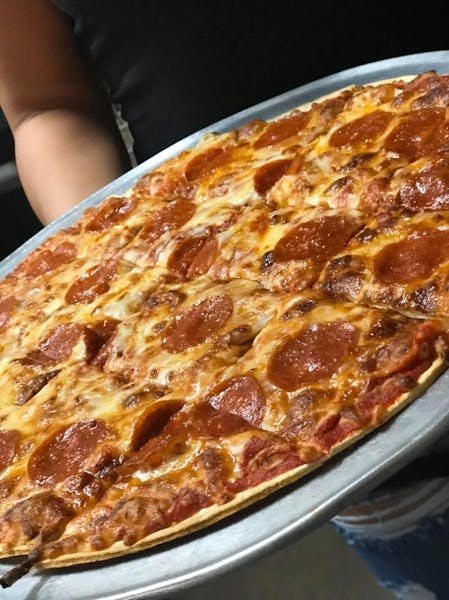 Menus Hub's Pub and Grill in MO