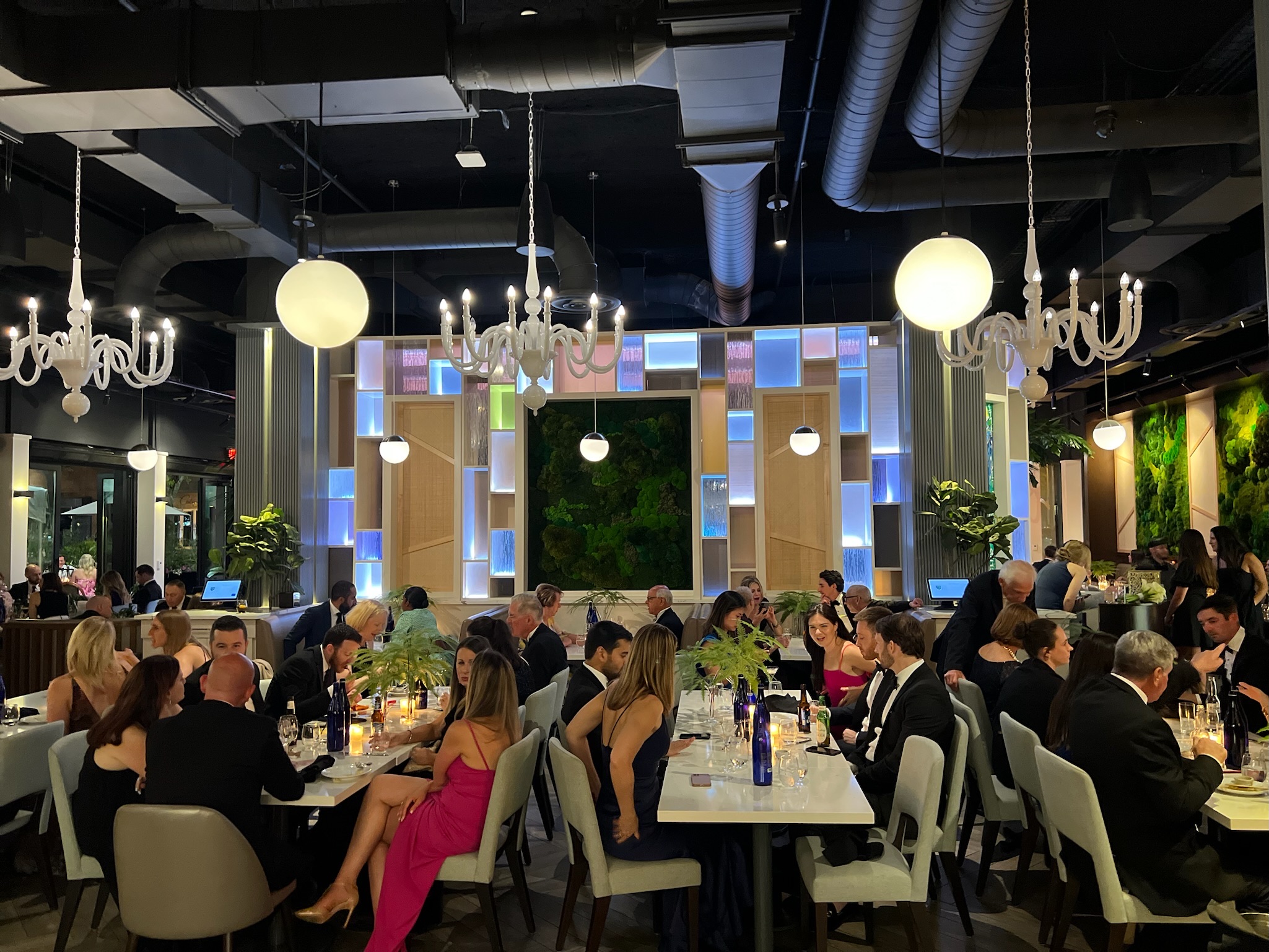 Morristown Restaurant filled with happy guests 