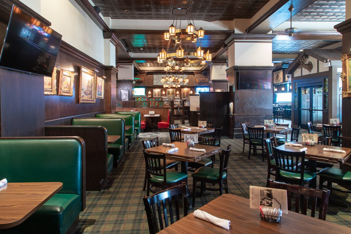 Miller's Pub American Restaurant in Chicago, Illinois