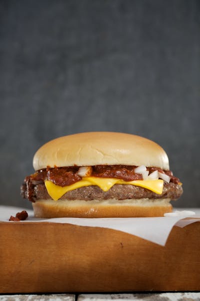 Chili Cheeseburger Wally S Burger Express In Austin Tx