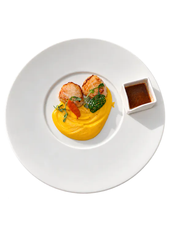 Tableside smoked scallops