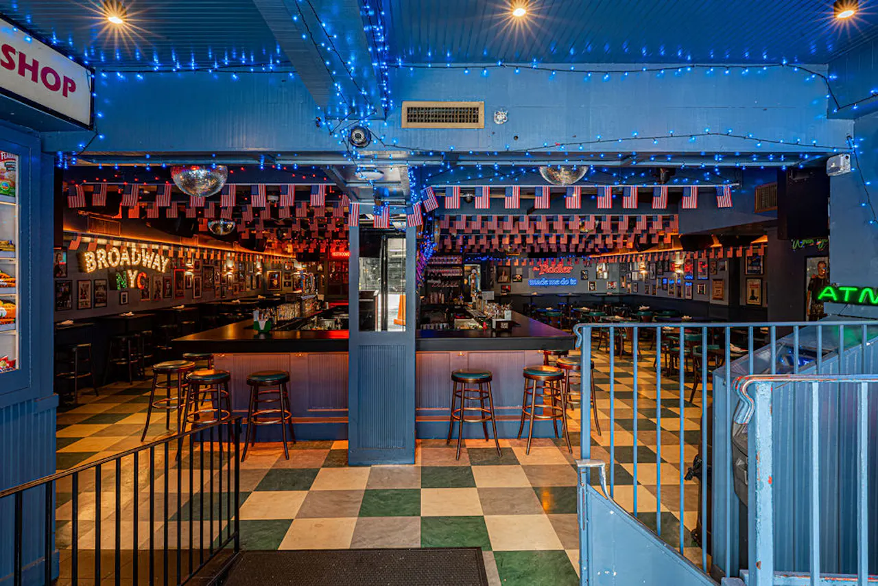 Bar photo 1