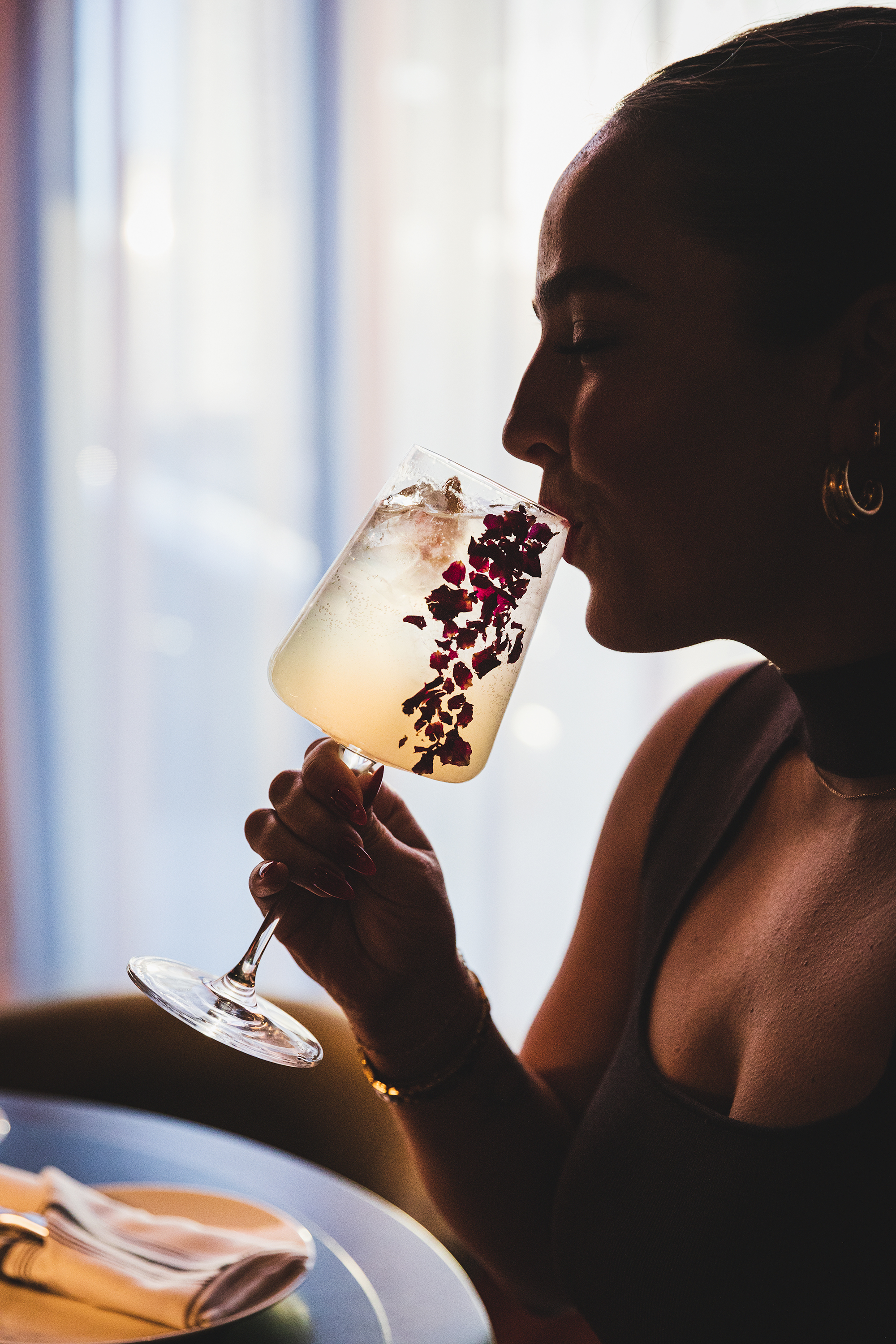 a person eating a donut