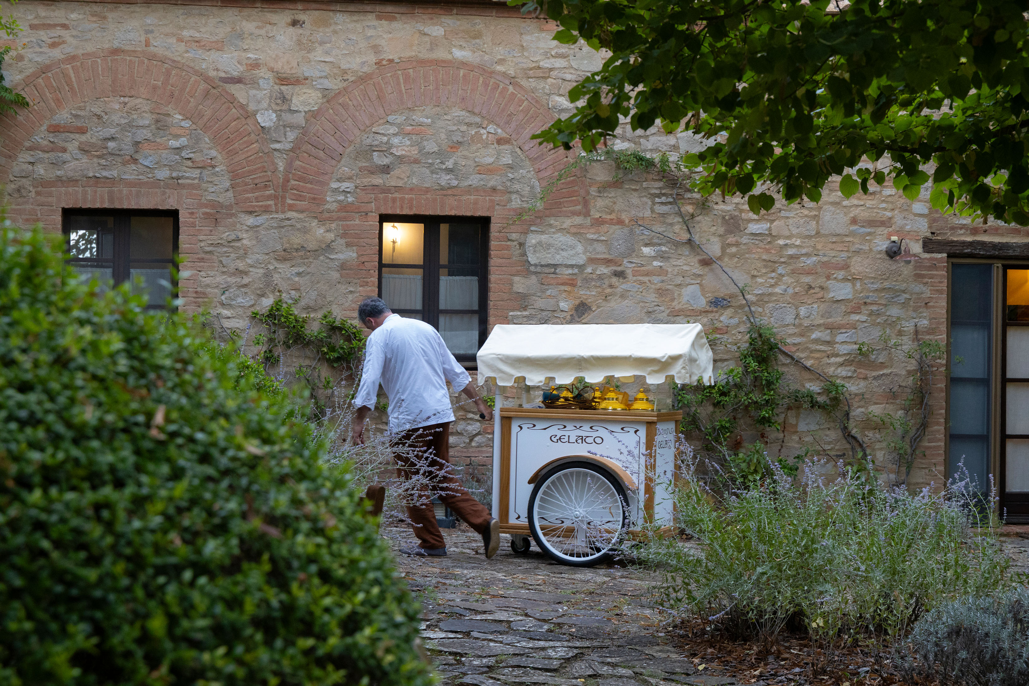 gelato cart with chef