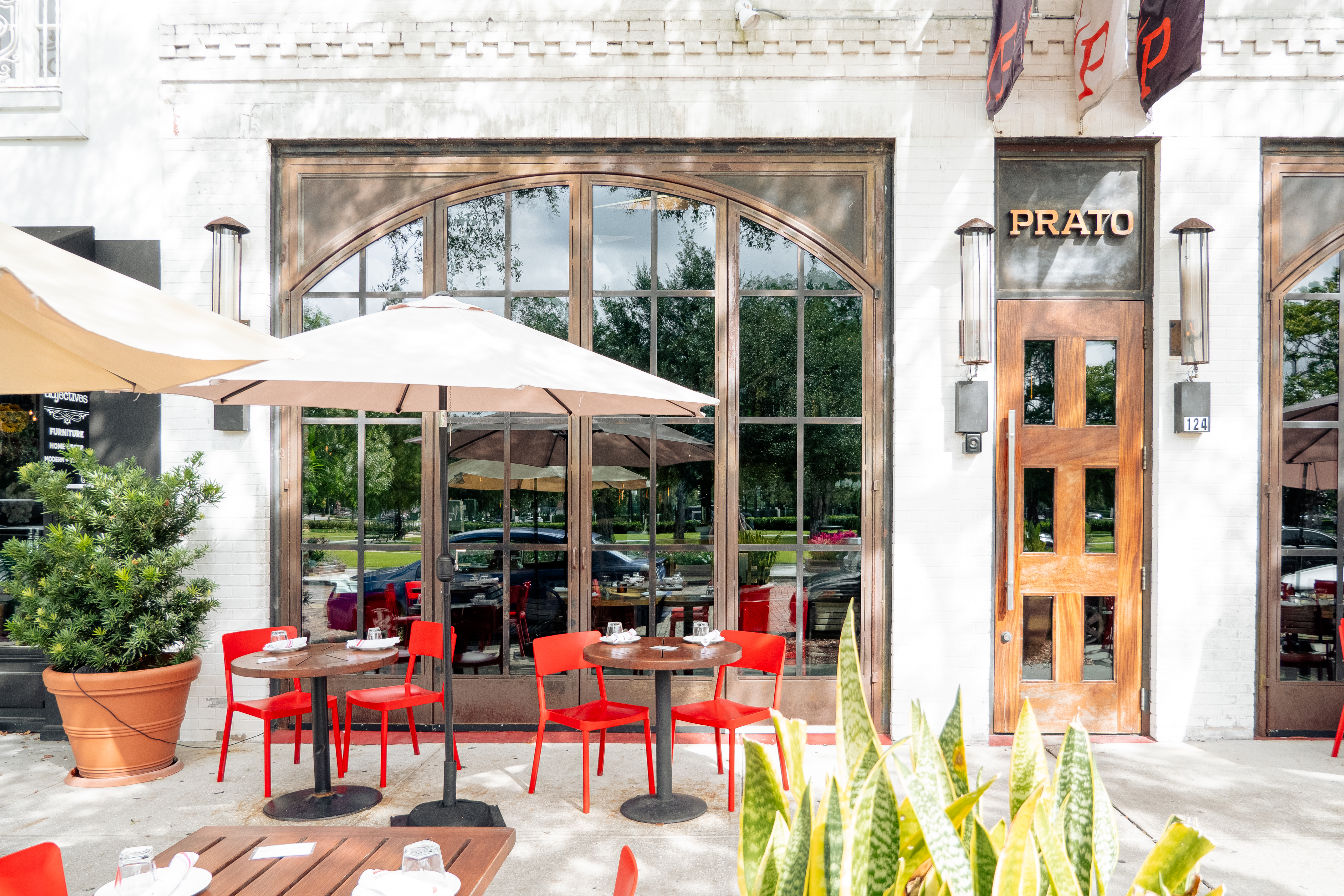 a restaurant in a patio
