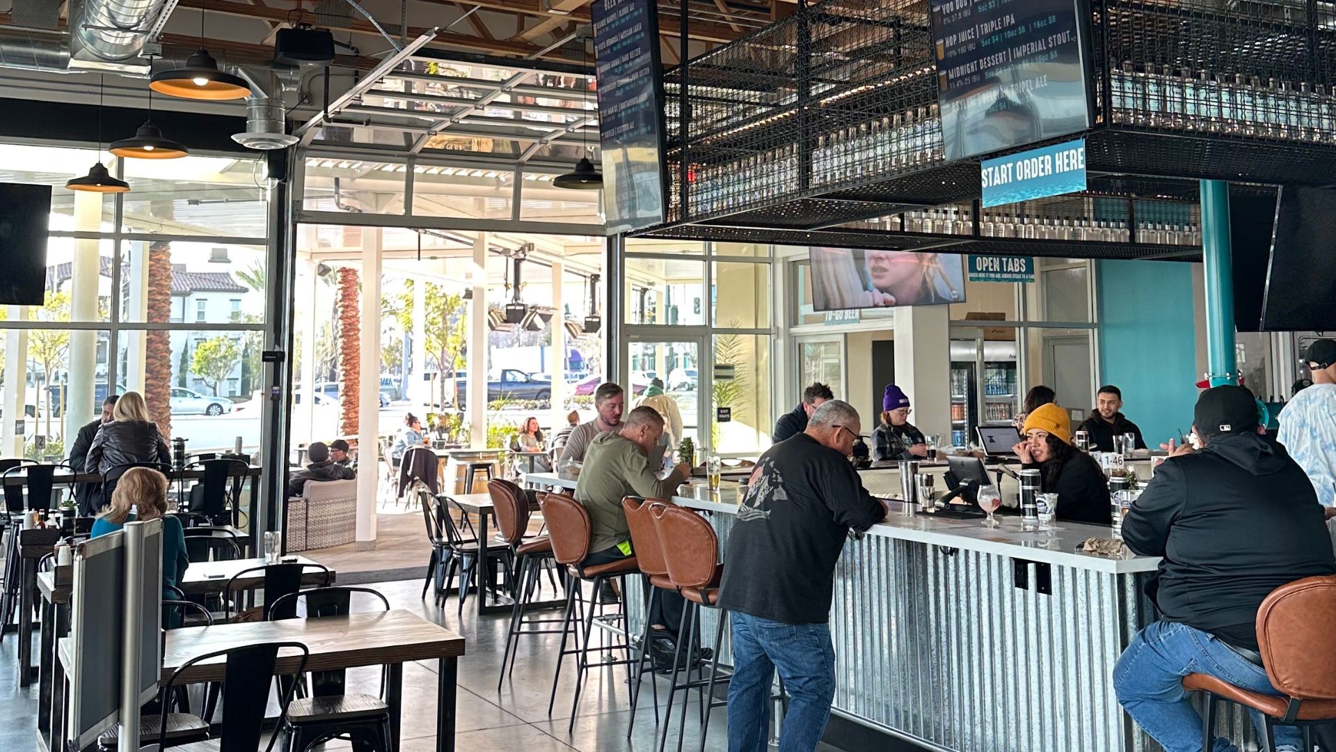 Left Coast Brewing Co. - Brewery in Ontario