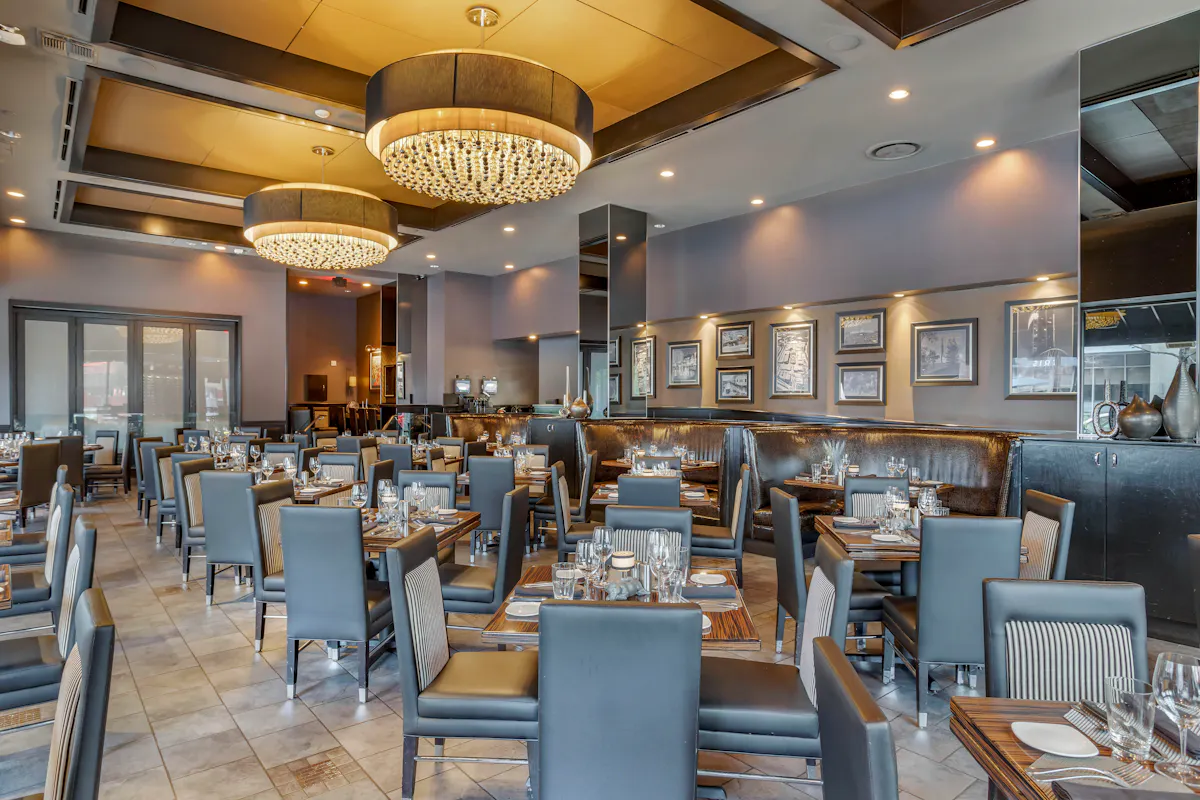 a dining room table in a restaurant