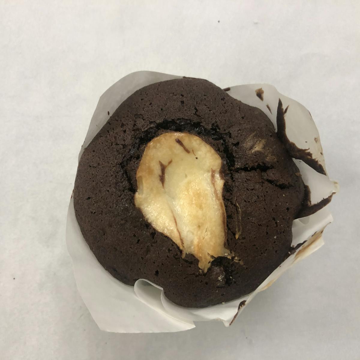 a chocolate muffin