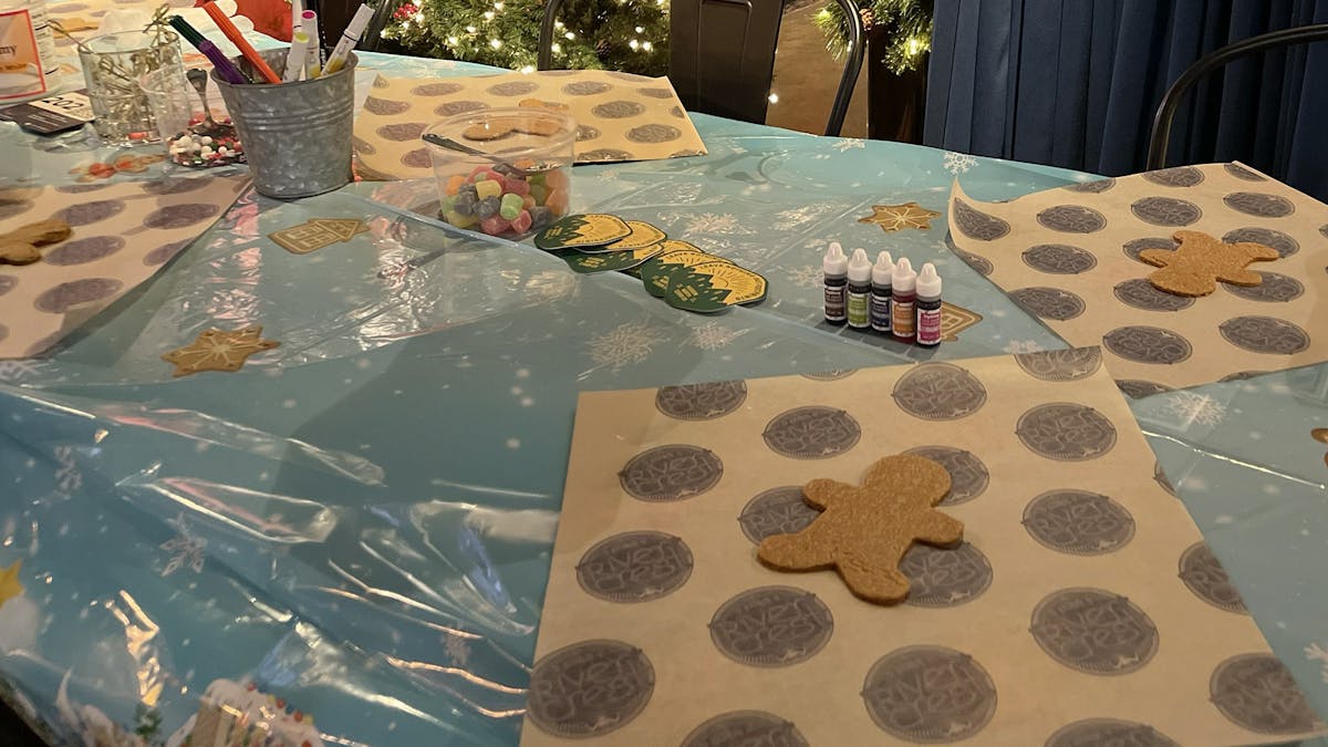 Rivercrest's Gingerbread Cookie Decorating Party