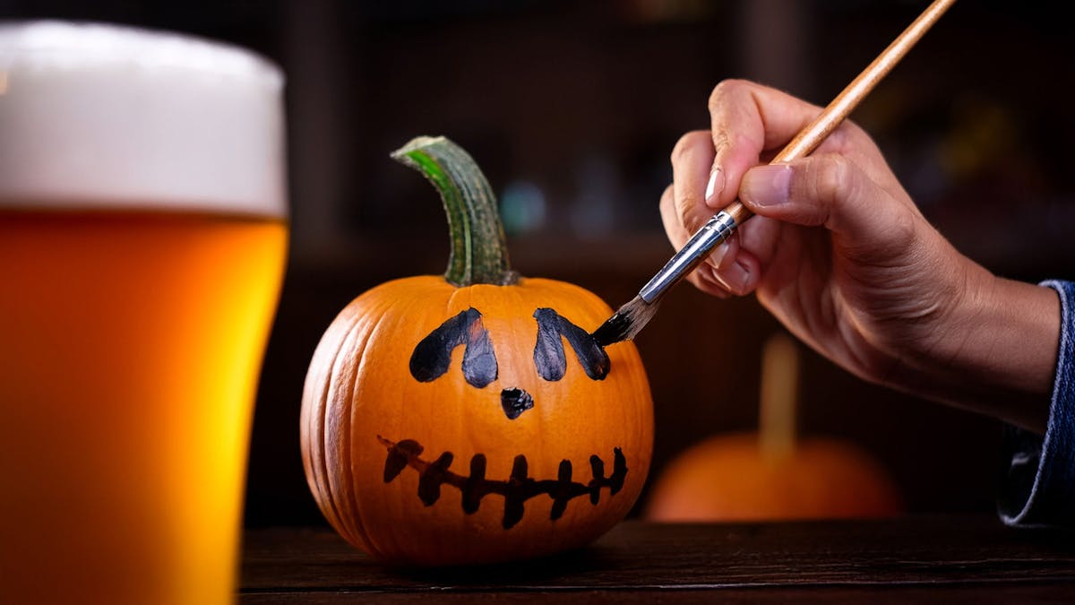 Rivercrest's Pumpkin Paint & Sip night