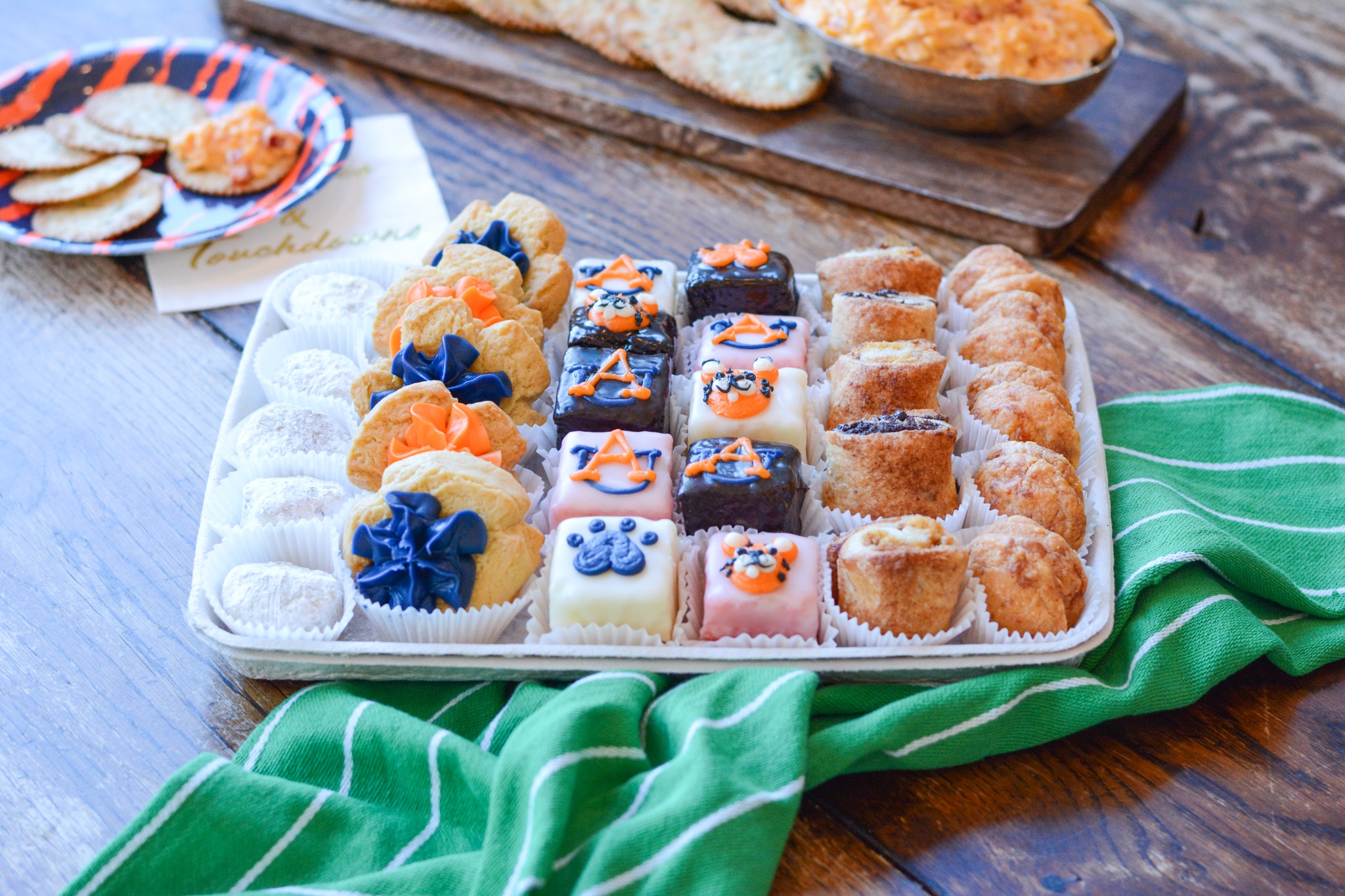 Auburn Classic Sweets Tray