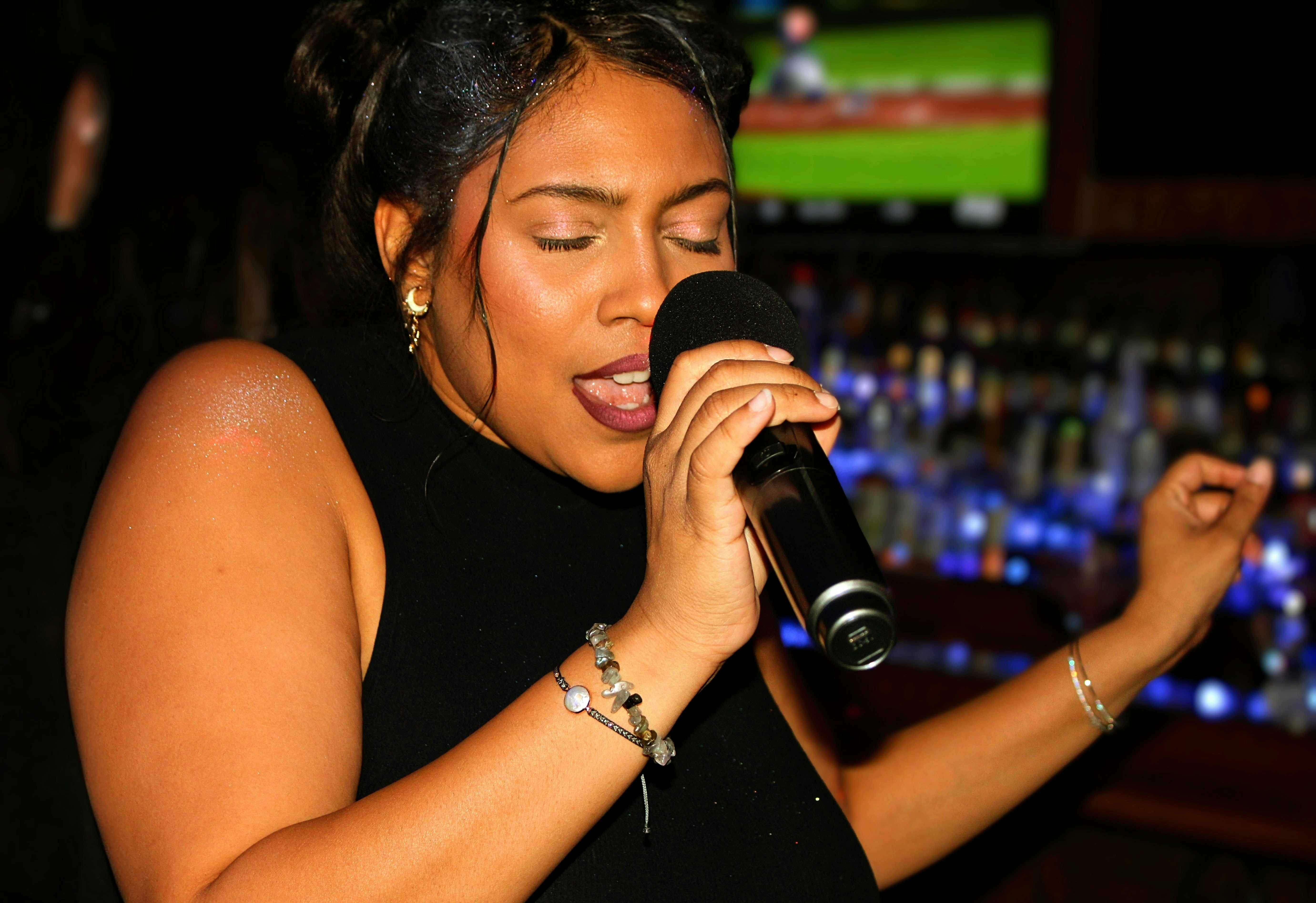 Holiday Sunday Karaoke at Ireland's Four Courts