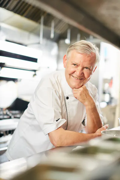 Guy reuge sandbar american restaurant in cold spring harbor ny