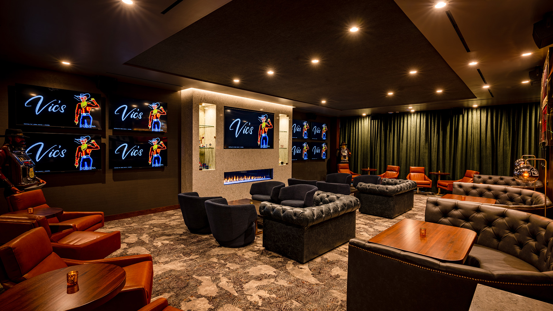 Lounge | Vic's in Las Vegas, NV