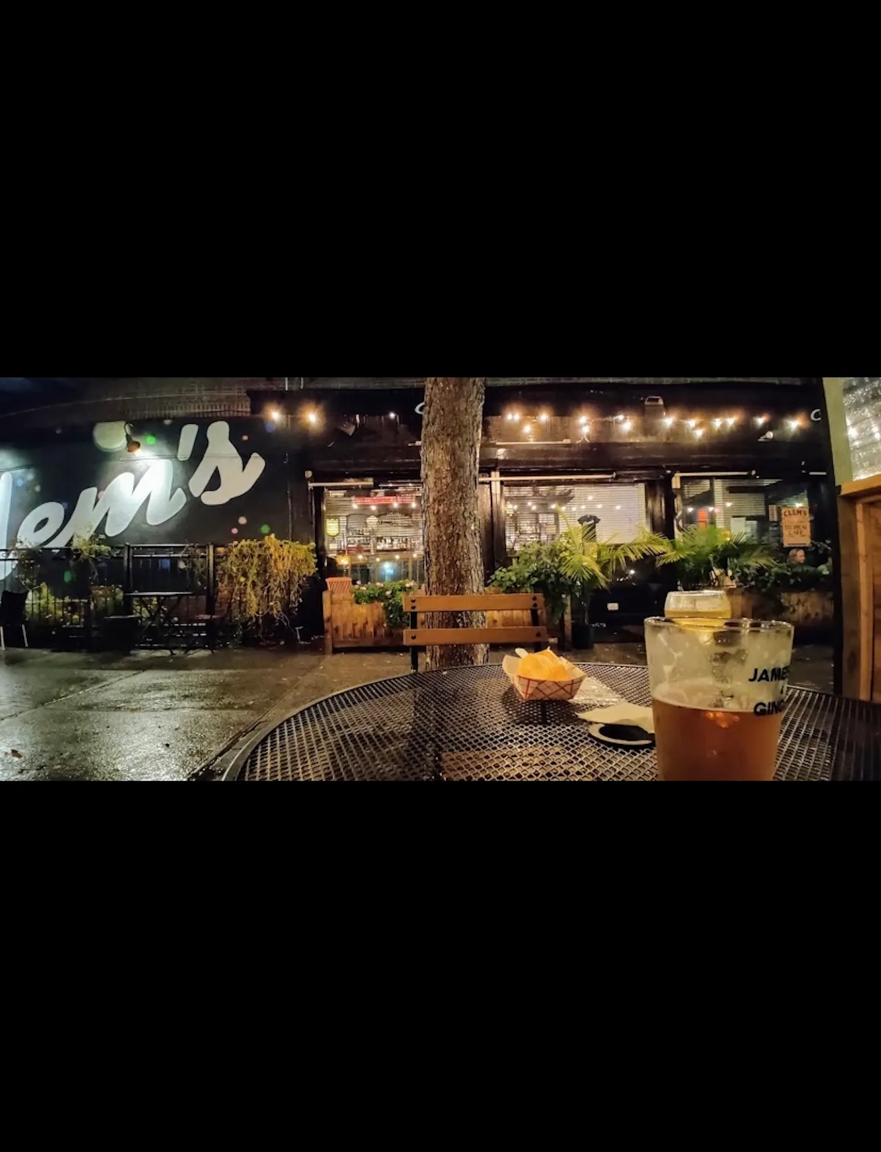 Bar photo 1