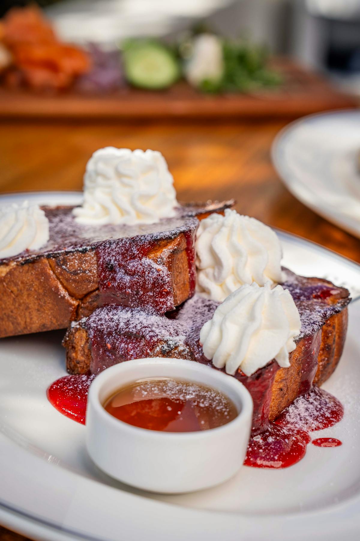 French toast at set steak and sushi in Newport Beach. Brunch in Newport Beach. Brunch in Orange County.