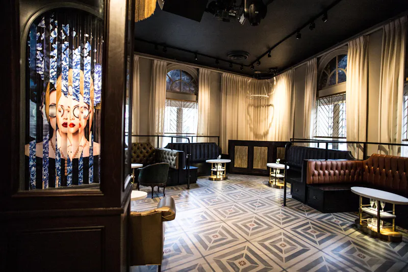 Bar photo 2