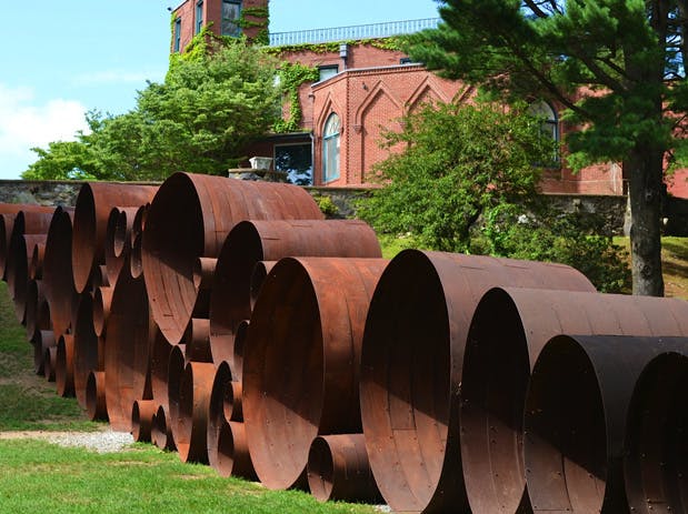 a close up of a barrel