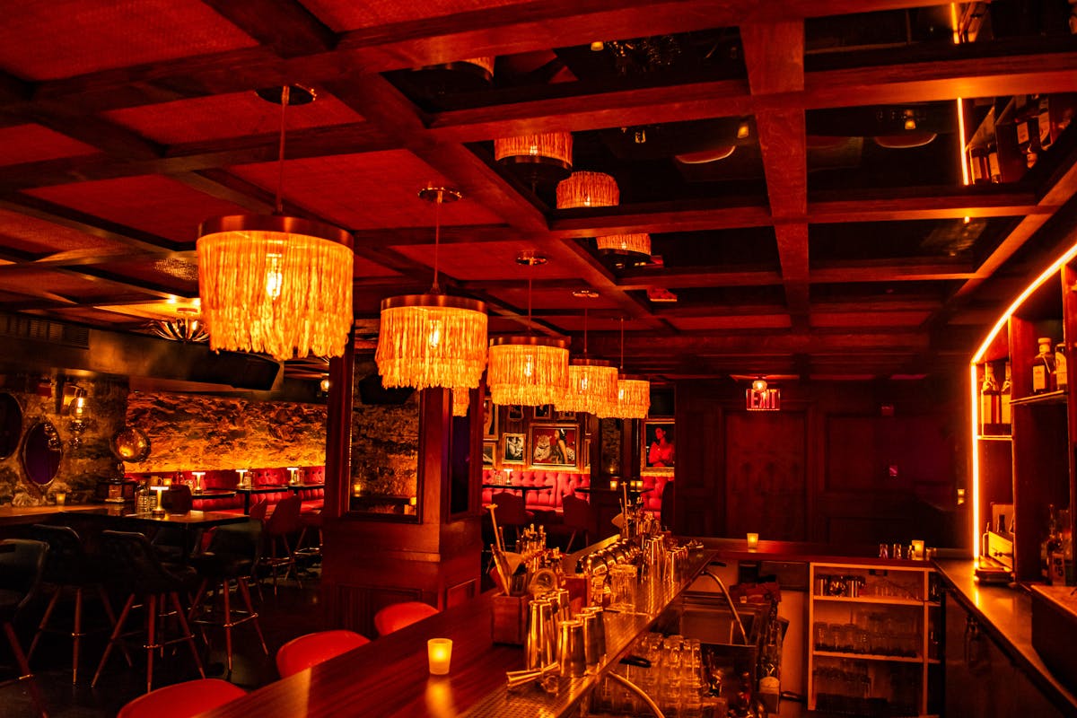 bar